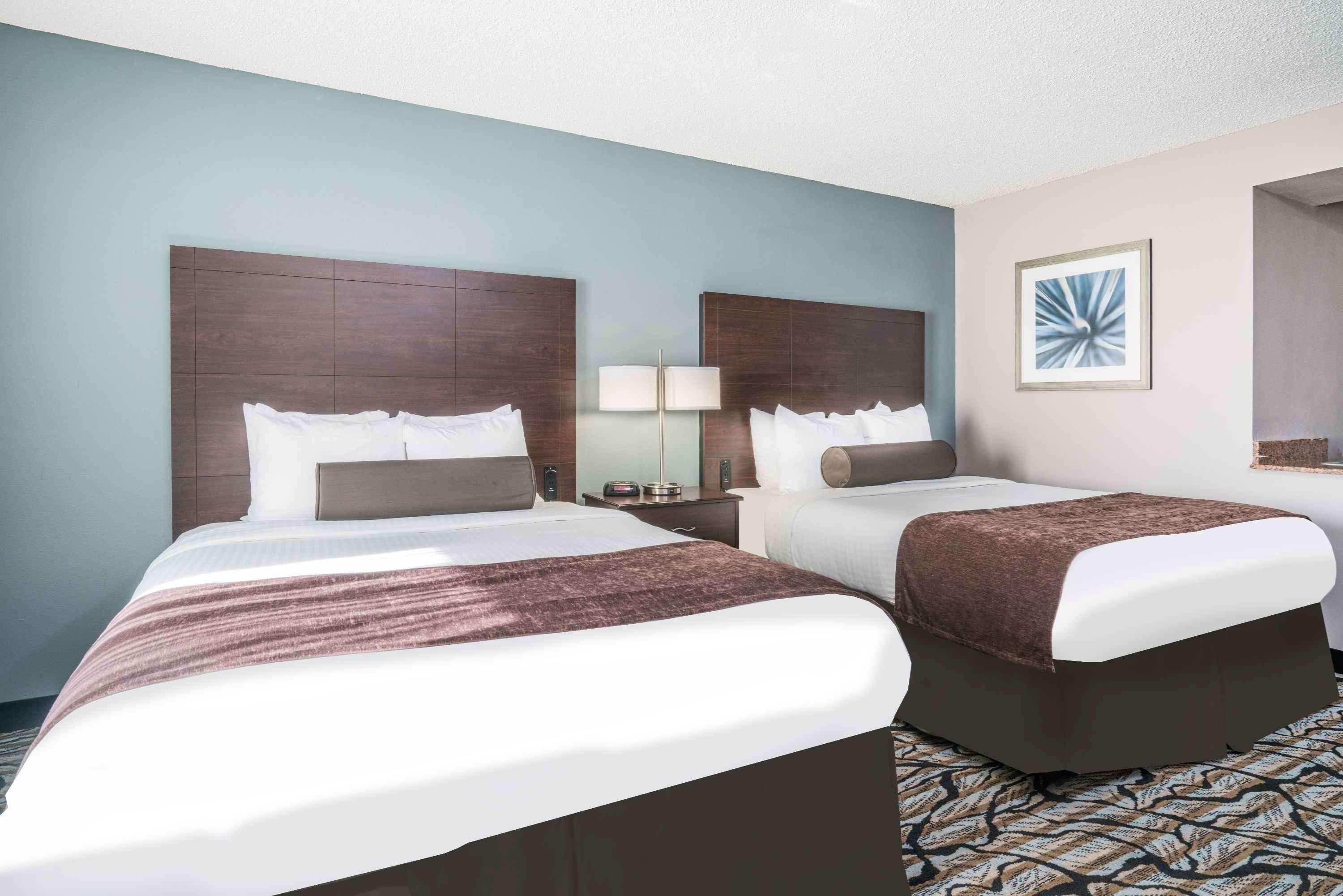 Days Inn & Suites By Wyndham Wausau Exteriör bild