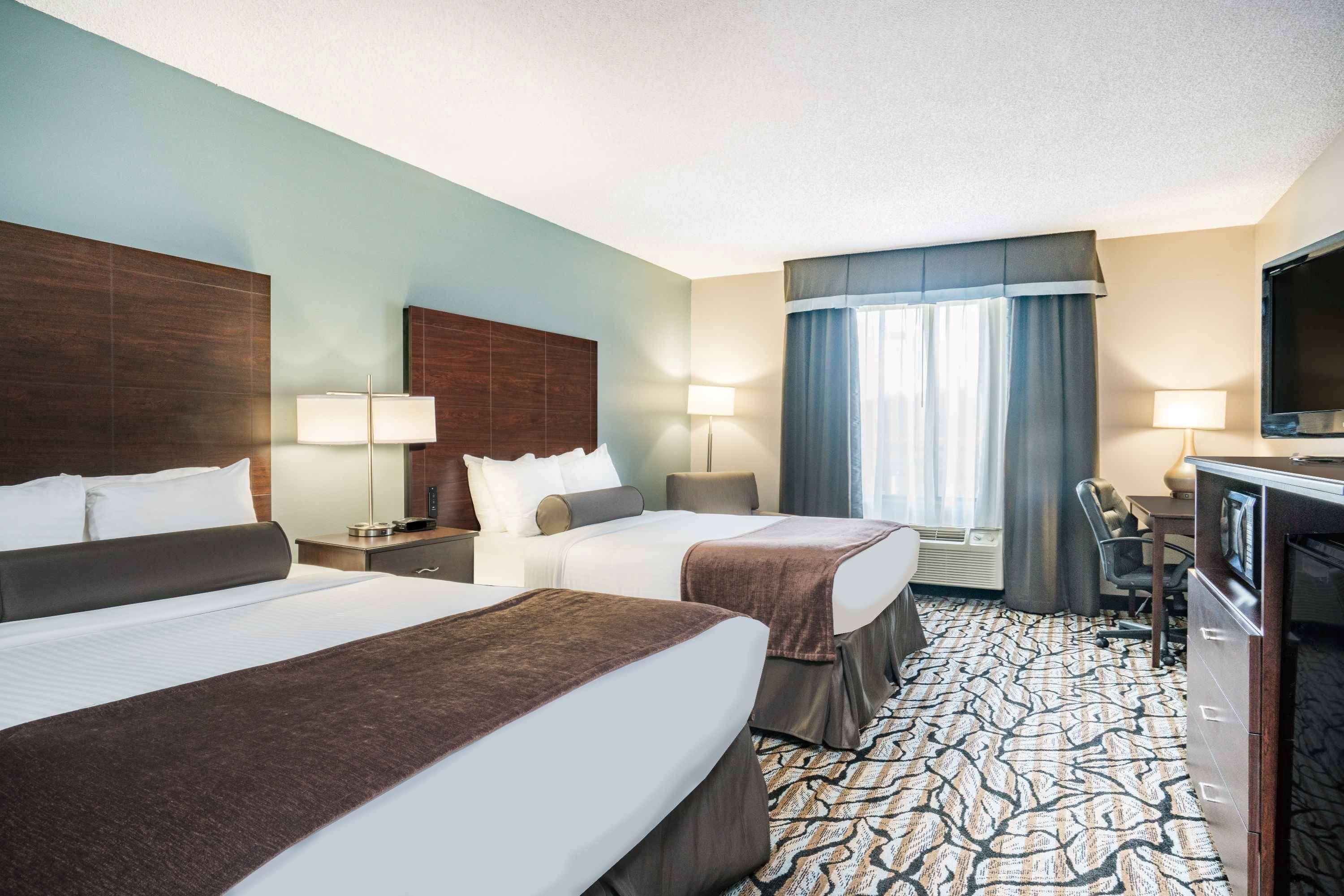 Days Inn & Suites By Wyndham Wausau Exteriör bild