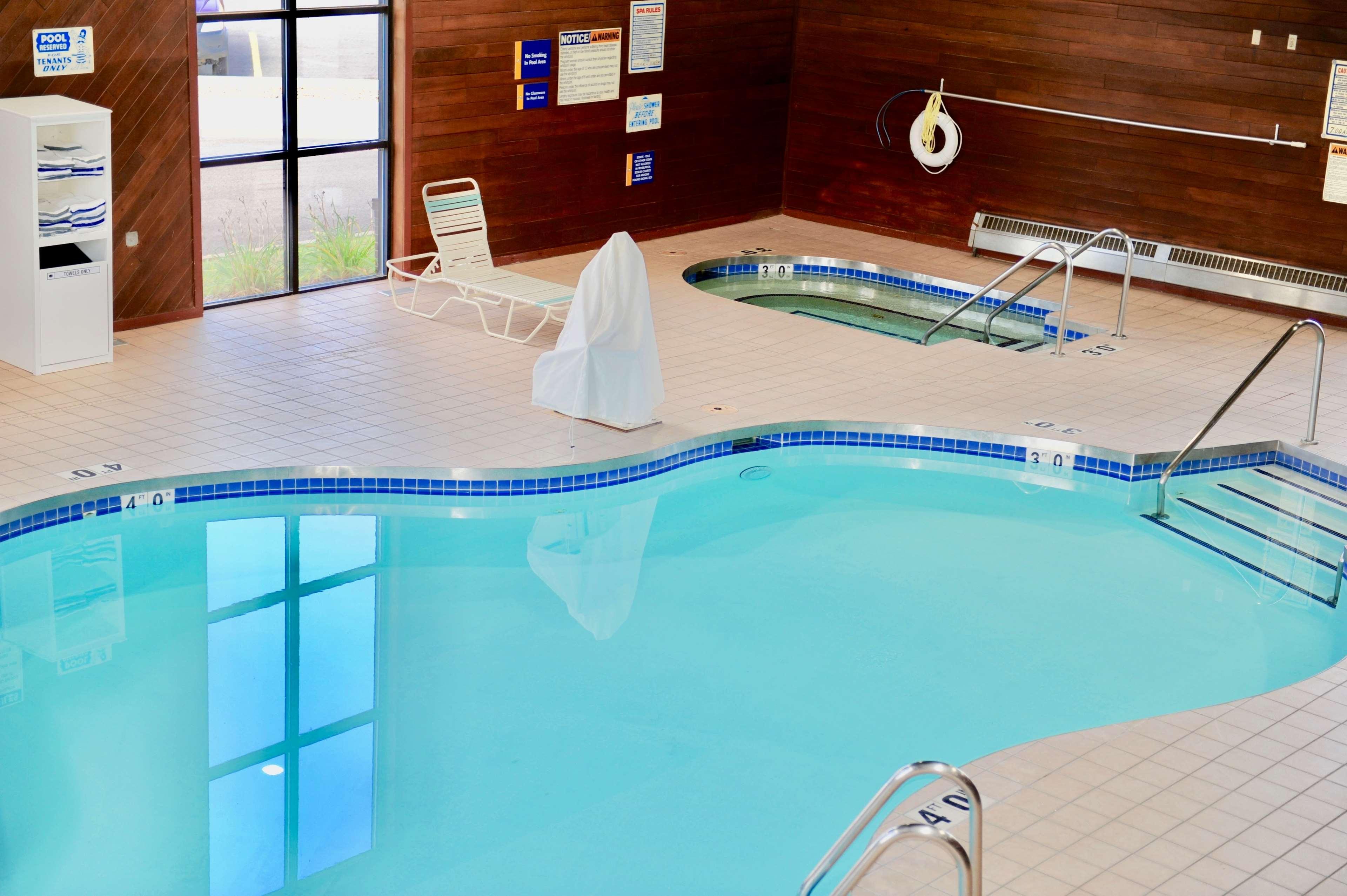 Days Inn & Suites By Wyndham Wausau Exteriör bild