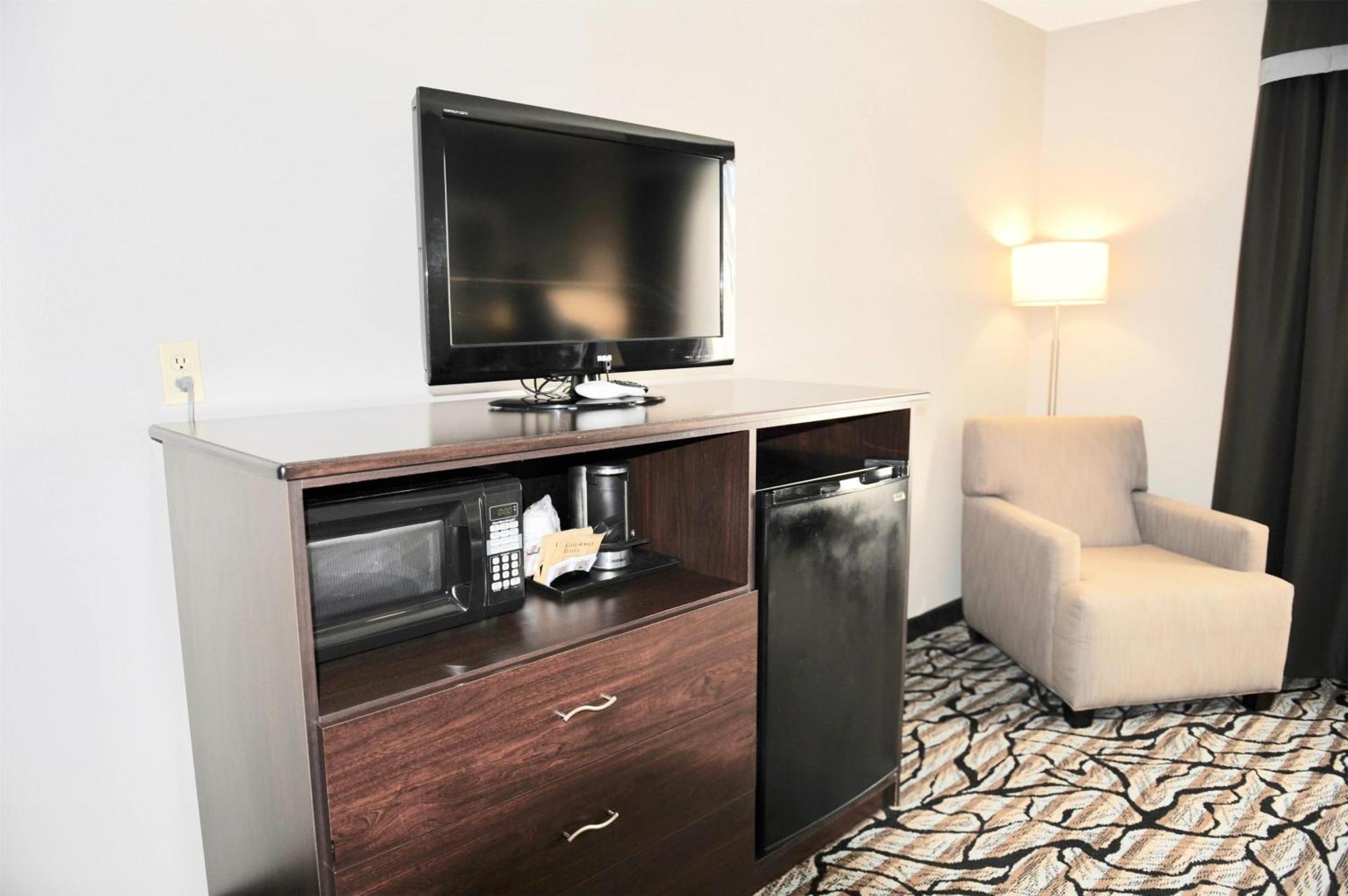 Days Inn & Suites By Wyndham Wausau Exteriör bild