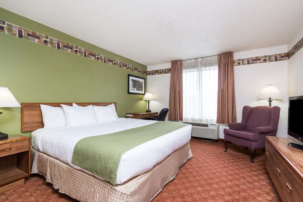 Days Inn & Suites By Wyndham Wausau Rum bild