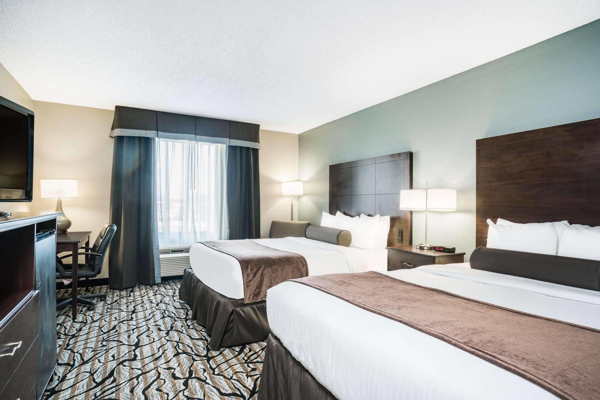 Days Inn & Suites By Wyndham Wausau Exteriör bild